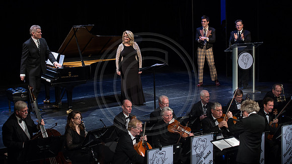 DGrosmark-LOS_Gala2016_Stage_20160201DG4_6174-2