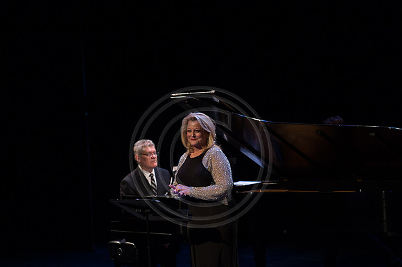 DGrosmark-LOS_Gala2016_Stage_20160201DG4_5958