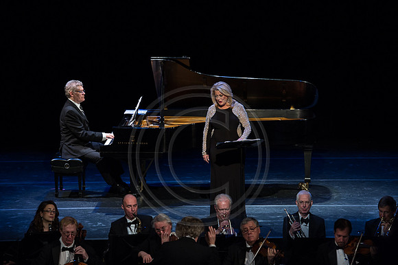DGrosmark-LOS_Gala2016_Stage_20160201DG4_6018