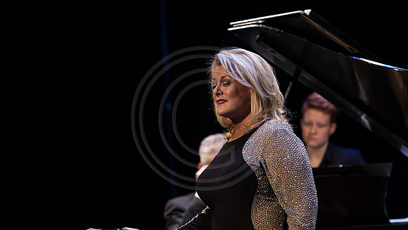 DGrosmark-LOS_Gala2016_Stage_20160201DG4_6003