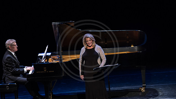 DGrosmark-LOS_Gala2016_Stage_20160201DG4_6031