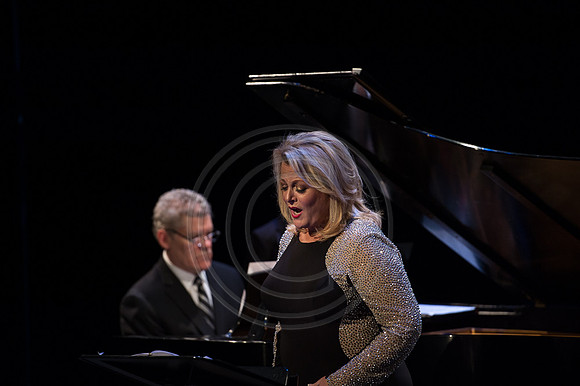 DGrosmark-LOS_Gala2016_Stage_20160201DG4_5971