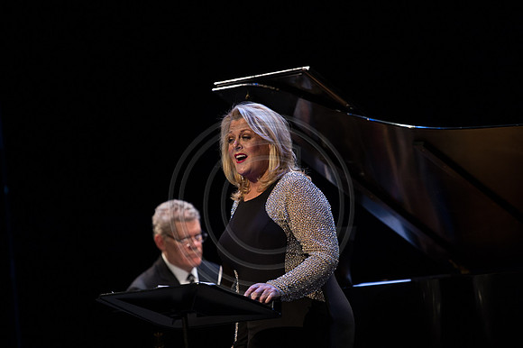 DGrosmark-LOS_Gala2016_Stage_20160201DG4_5989