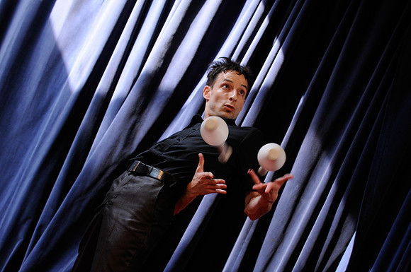 Luke Wilson, Juggler/Magician, The Waterfront Museum: 2009 Performance